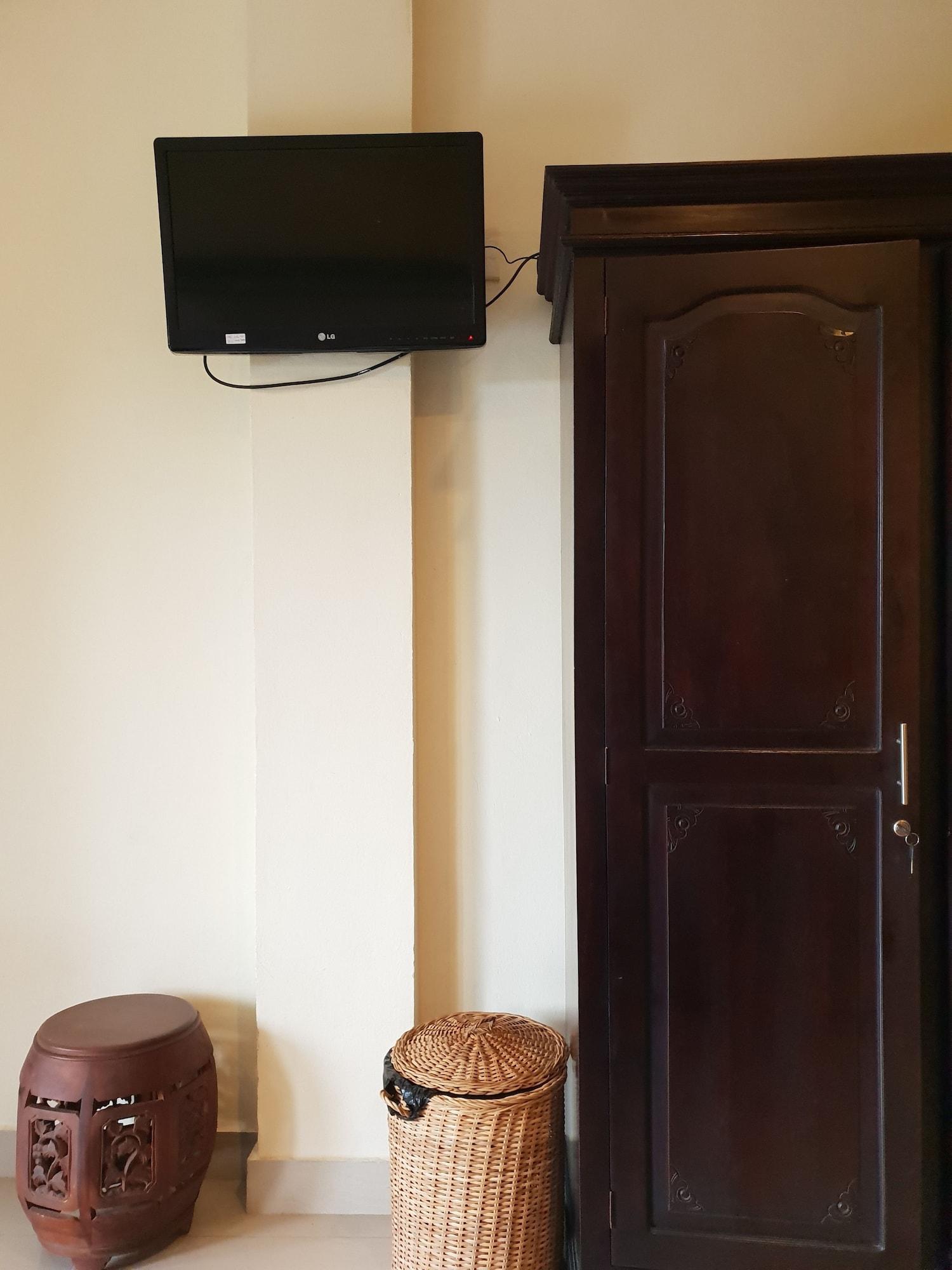 Liyer House Hotel Lodtunduh Buitenkant foto