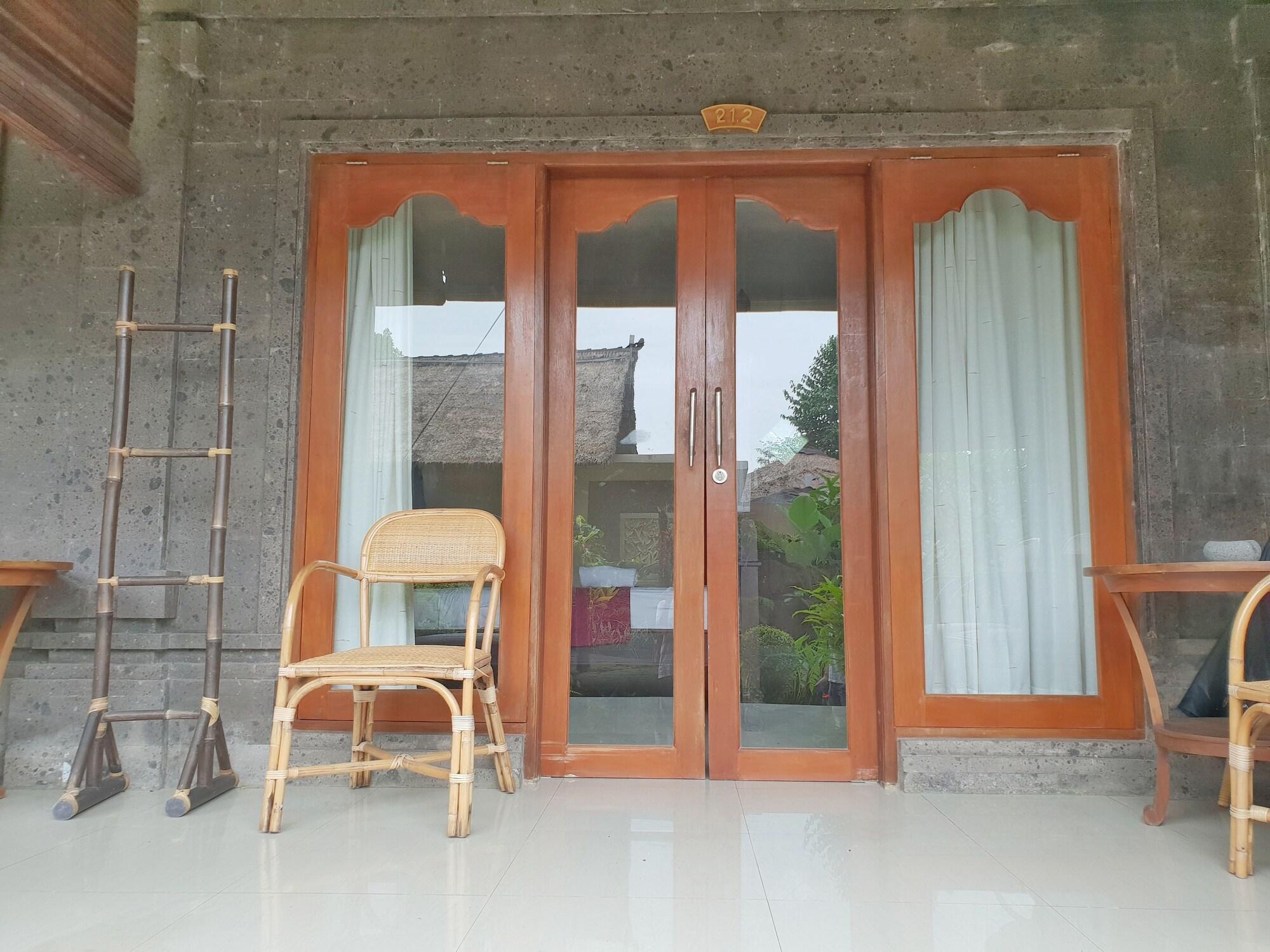 Liyer House Hotel Lodtunduh Buitenkant foto