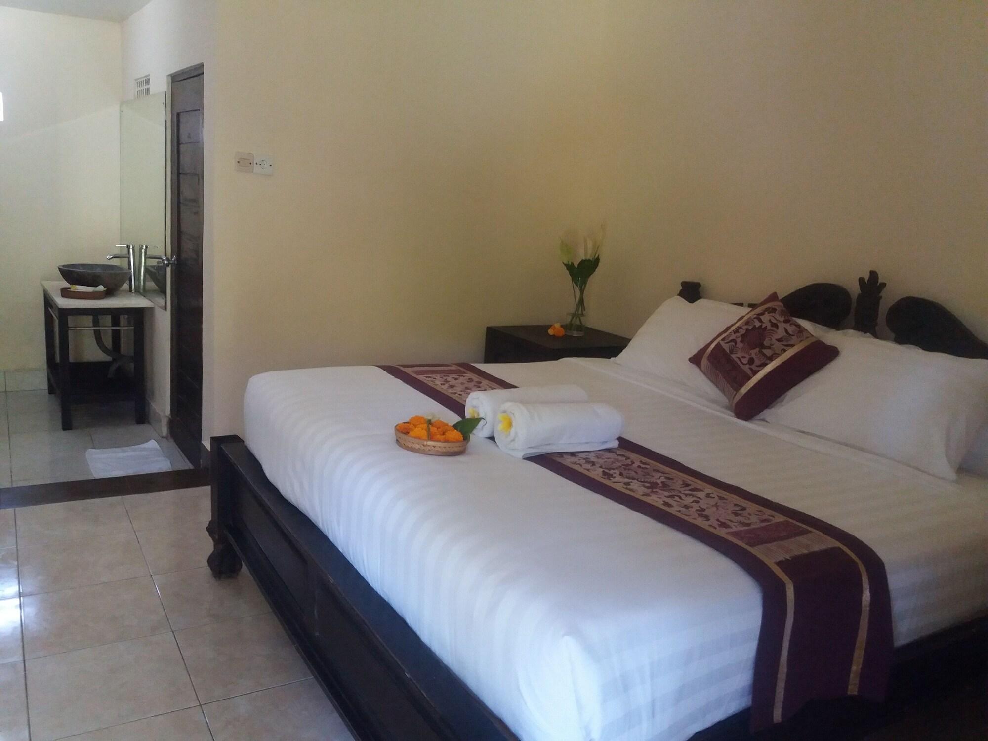 Liyer House Hotel Lodtunduh Buitenkant foto