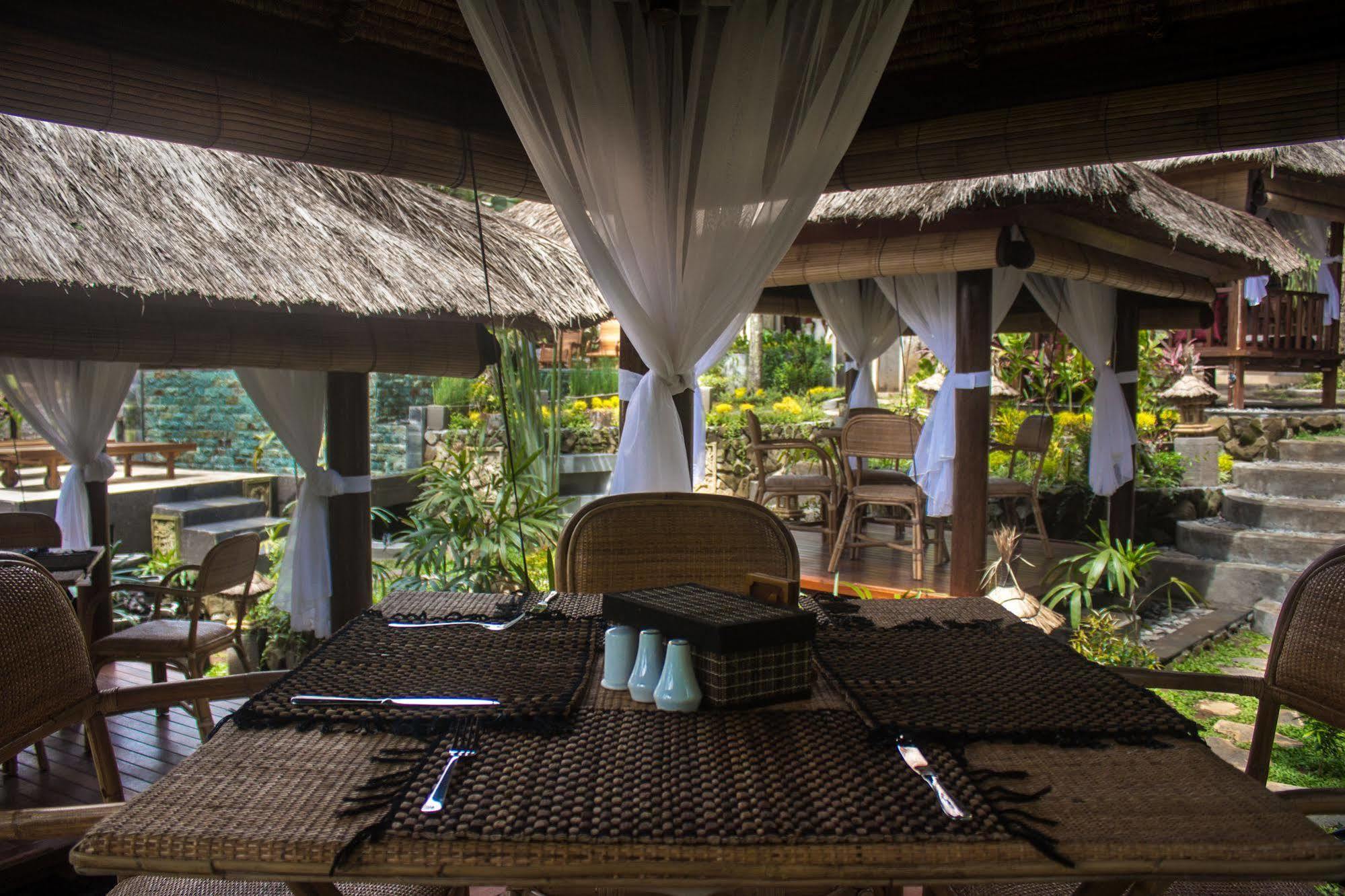 Liyer House Hotel Lodtunduh Buitenkant foto